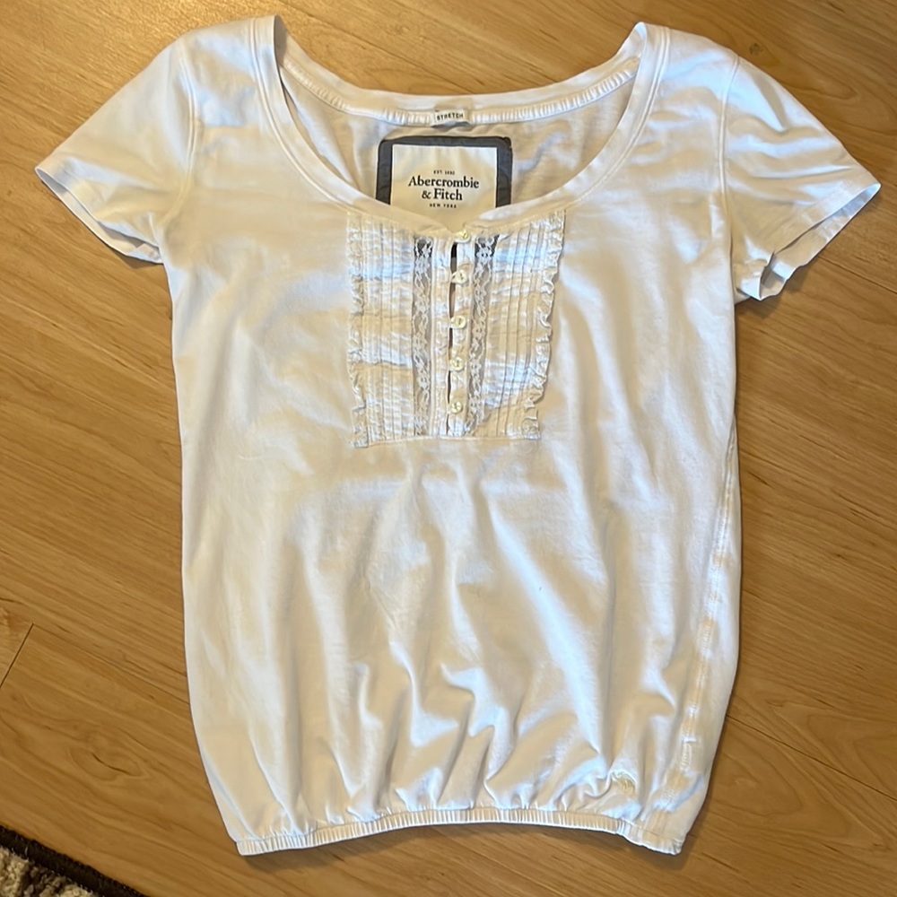 Vintage Abercrombie white top with lace and buttons
